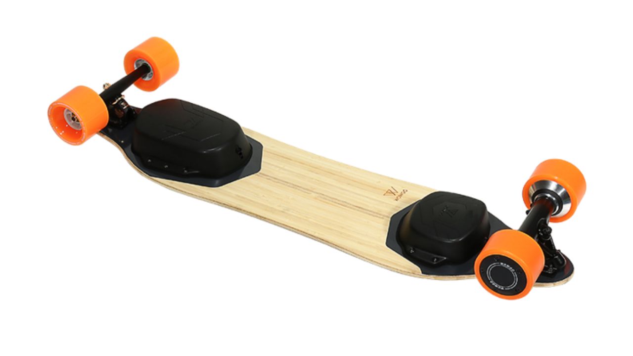 What Feature Does an Electric Skateboard Share That Makes It Convenient?